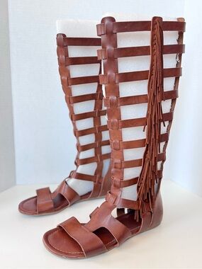 MIA Brown Tan Cognac Knee High Gladiator Fringe Sandals Size 9